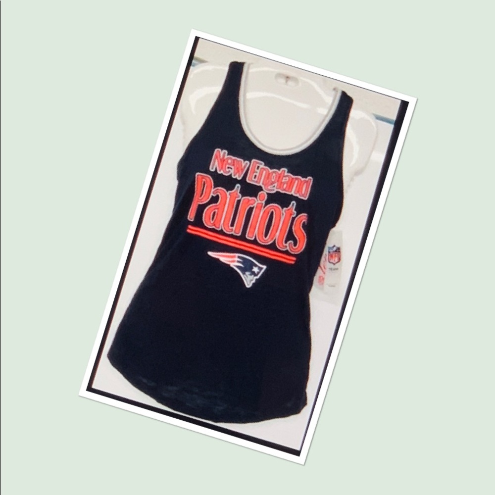 Brand New New England Patriots Juniors Top